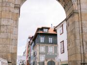 Fachada Frontal Vista do Arco da Porta Nova - Porta Nova Collection House