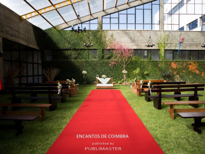 Casamento no jardim interior