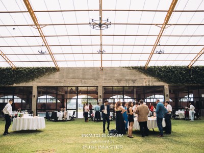 Batizado no jardim interior