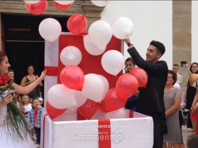 A.Veiga Casamentos Mágicos - Caixa presente de balões, saída da igreja/chegada a quinta