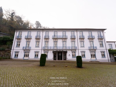 Fachada do hotel no Templo Hotel e Spa