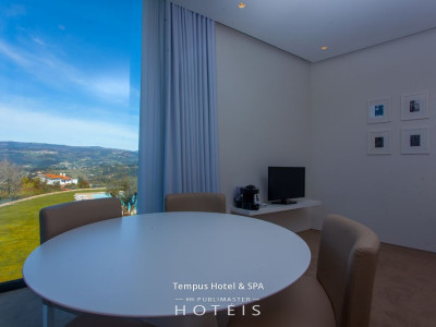 Vista Sala de Estar Suite