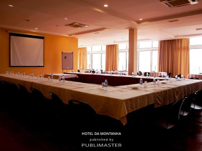 Layout "U" - Sala Rosmaninho