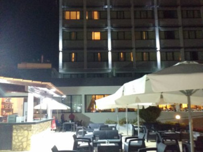 Verdi Santarém - Pormenor Lounge Pool Bar